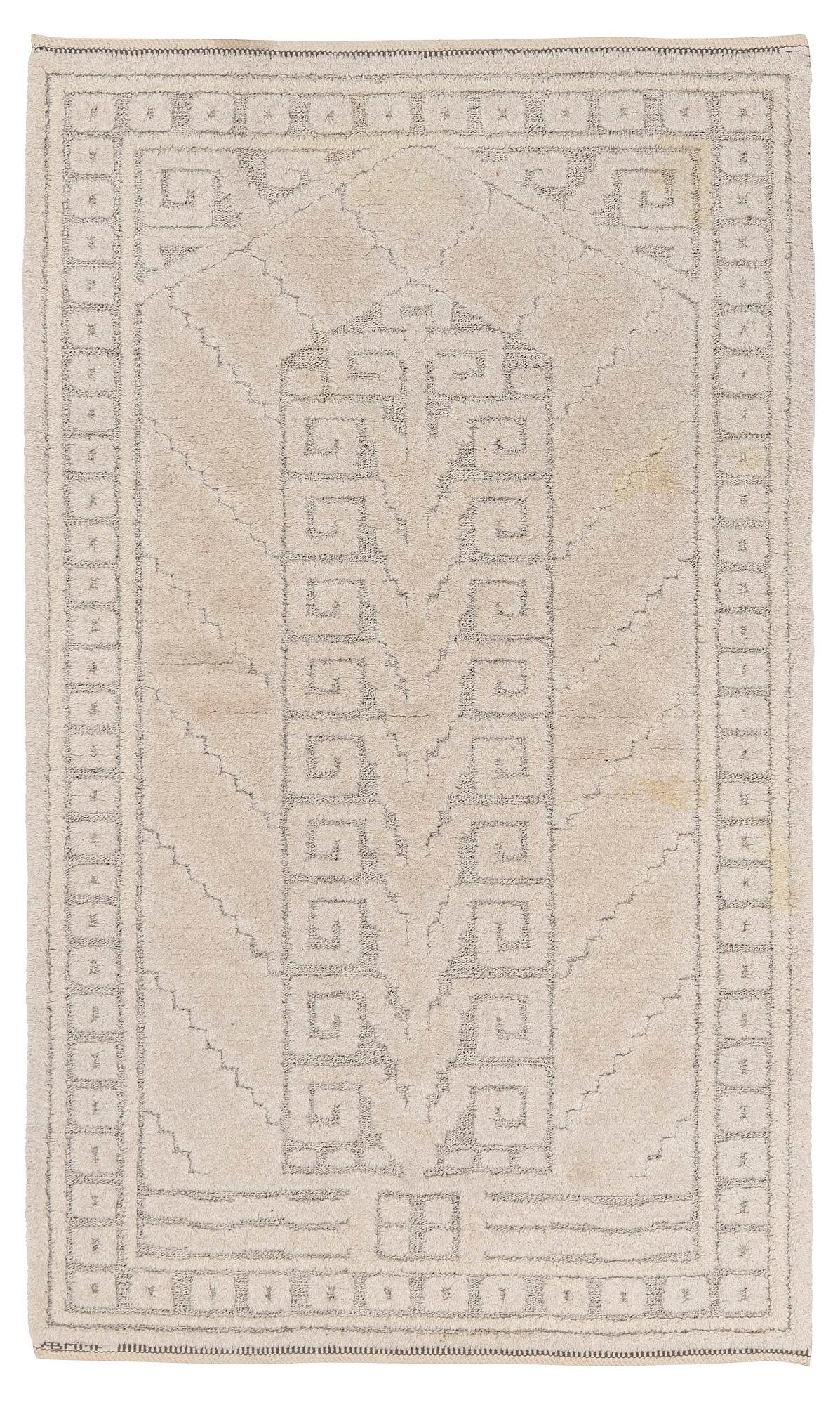 Märta Måås-Fjetterström, a 'Vita spetsporten' carpet, knotted pile in relief,  c. 218 x 119 cm, signed AB MMF,