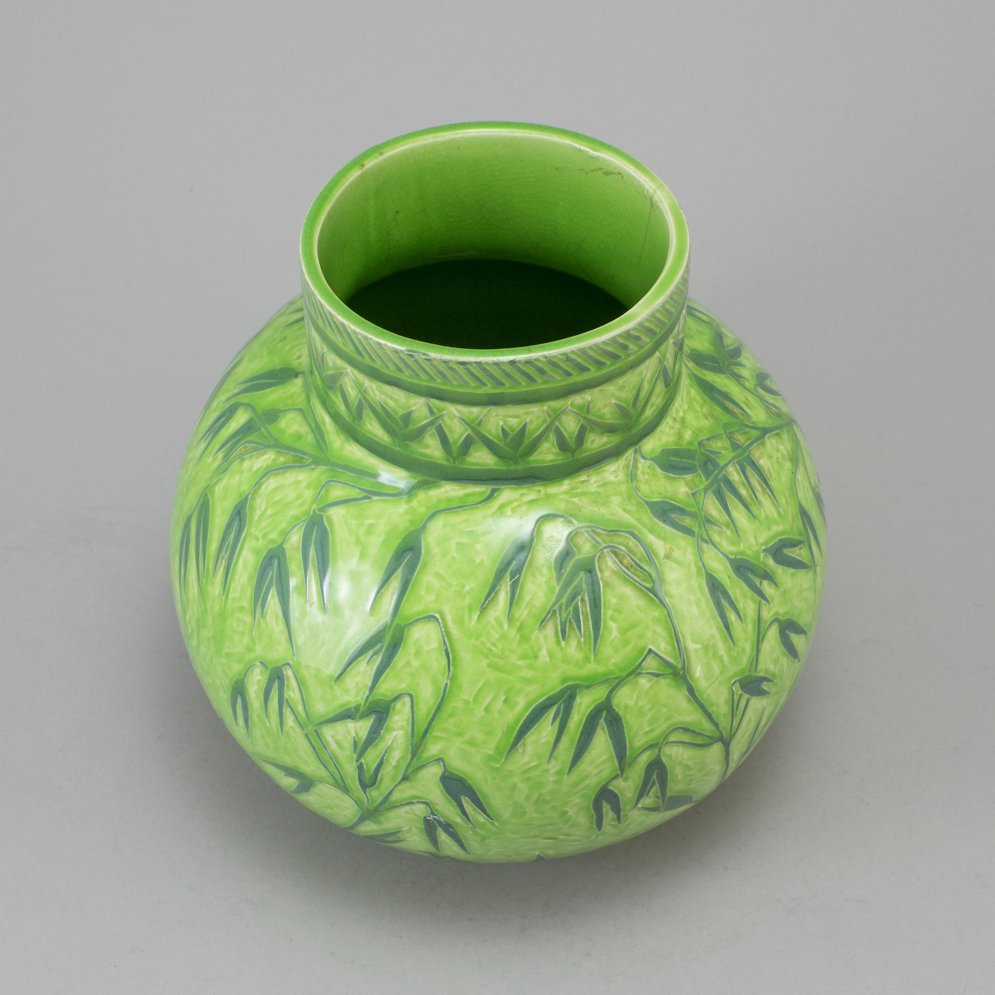 GUNNAR WENNERBERG, a sgrafitto stoneware art nouveau vase, Gustafsberg 1901.
