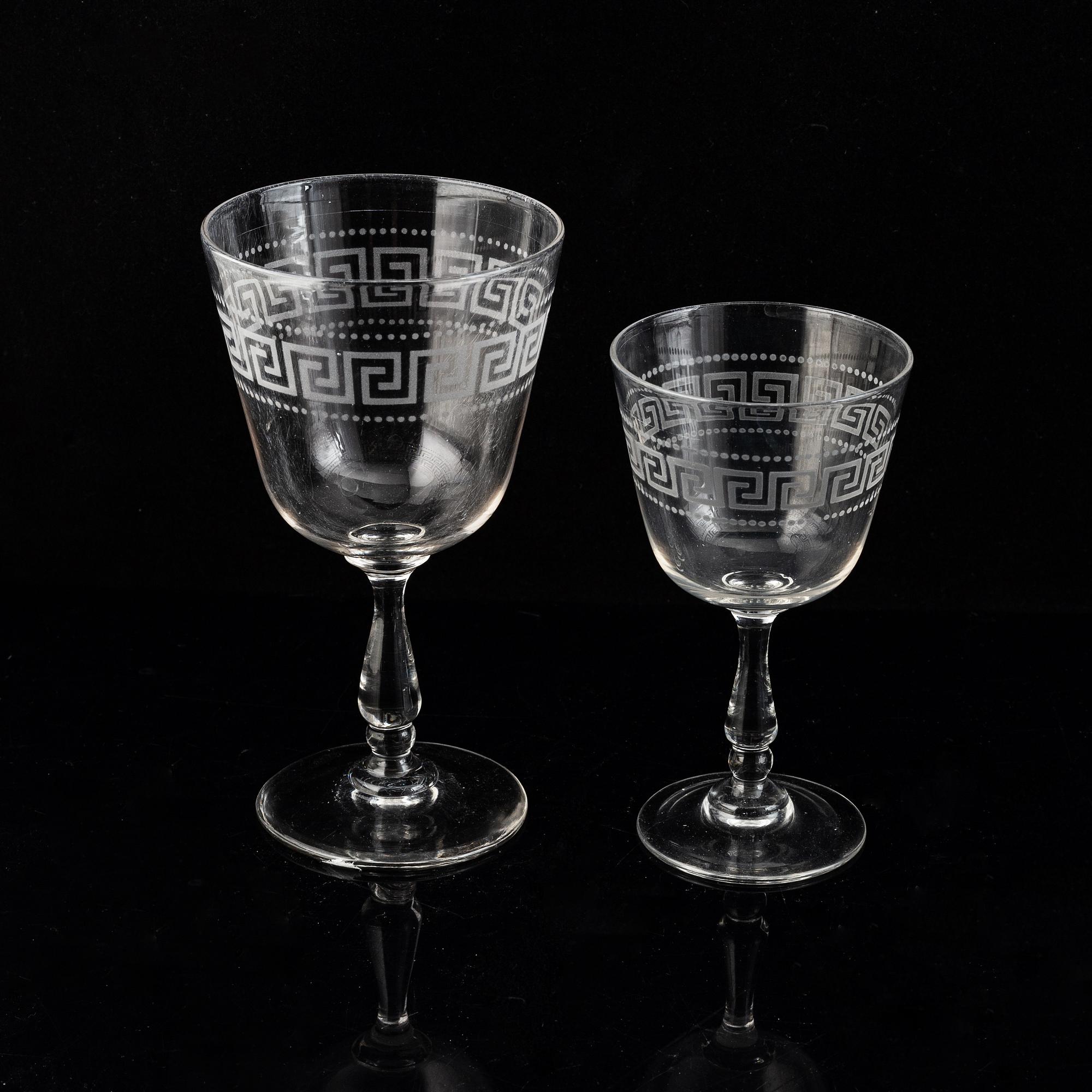 An early 20th century 21 psc glass service.