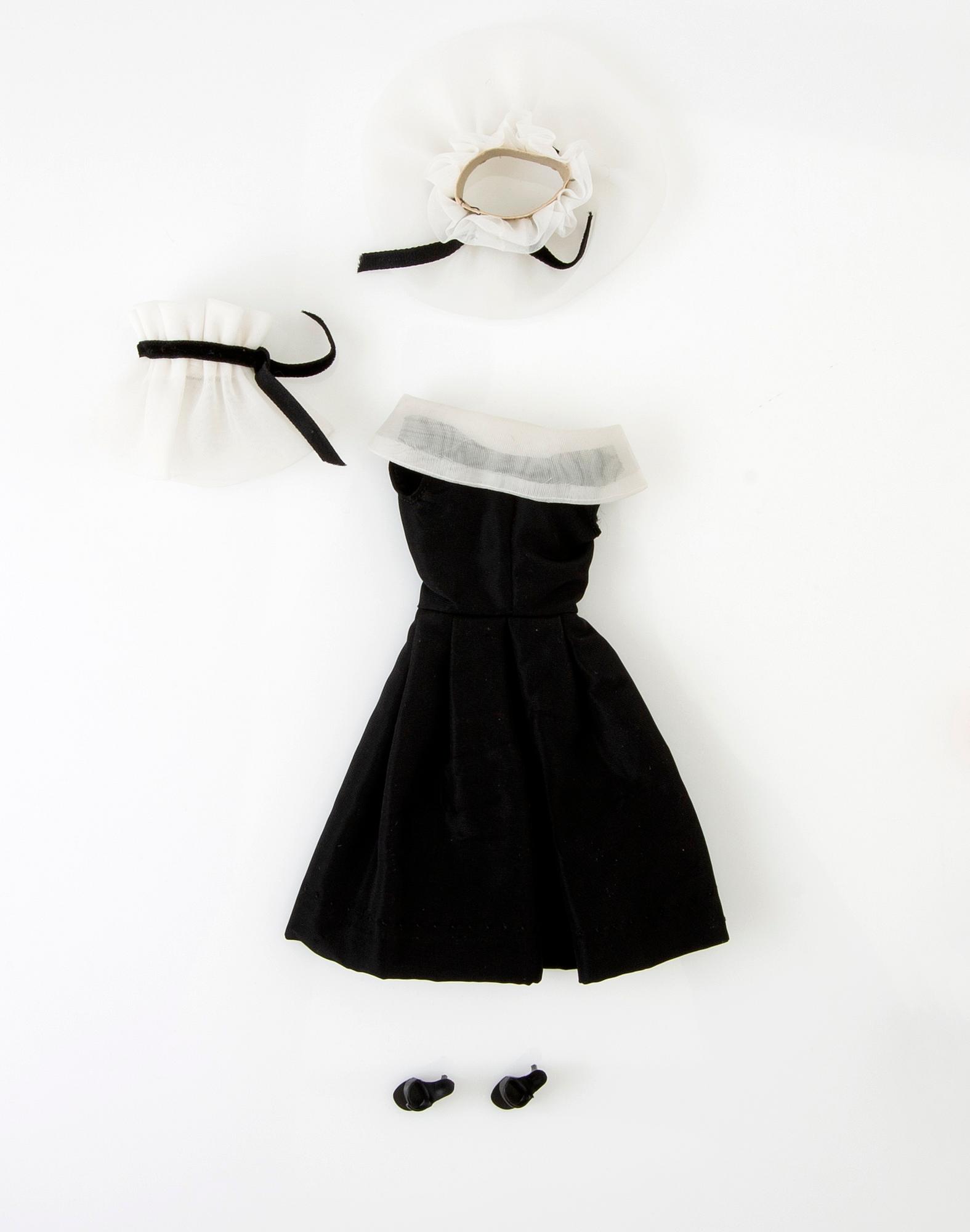 Barbie clothes 4 sets. Vintage, including "Busy Morning" Mattel 1963, "Winter Holiday", Mattel 1959-63.
