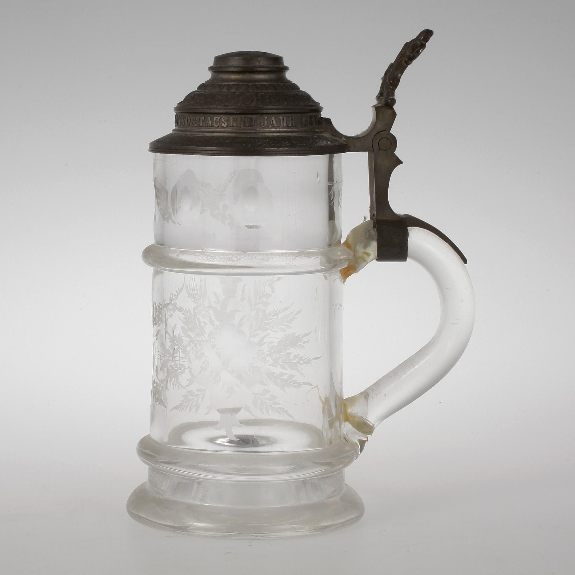 ÖLSTOP. Glas. Böhmen, daterad 1887.