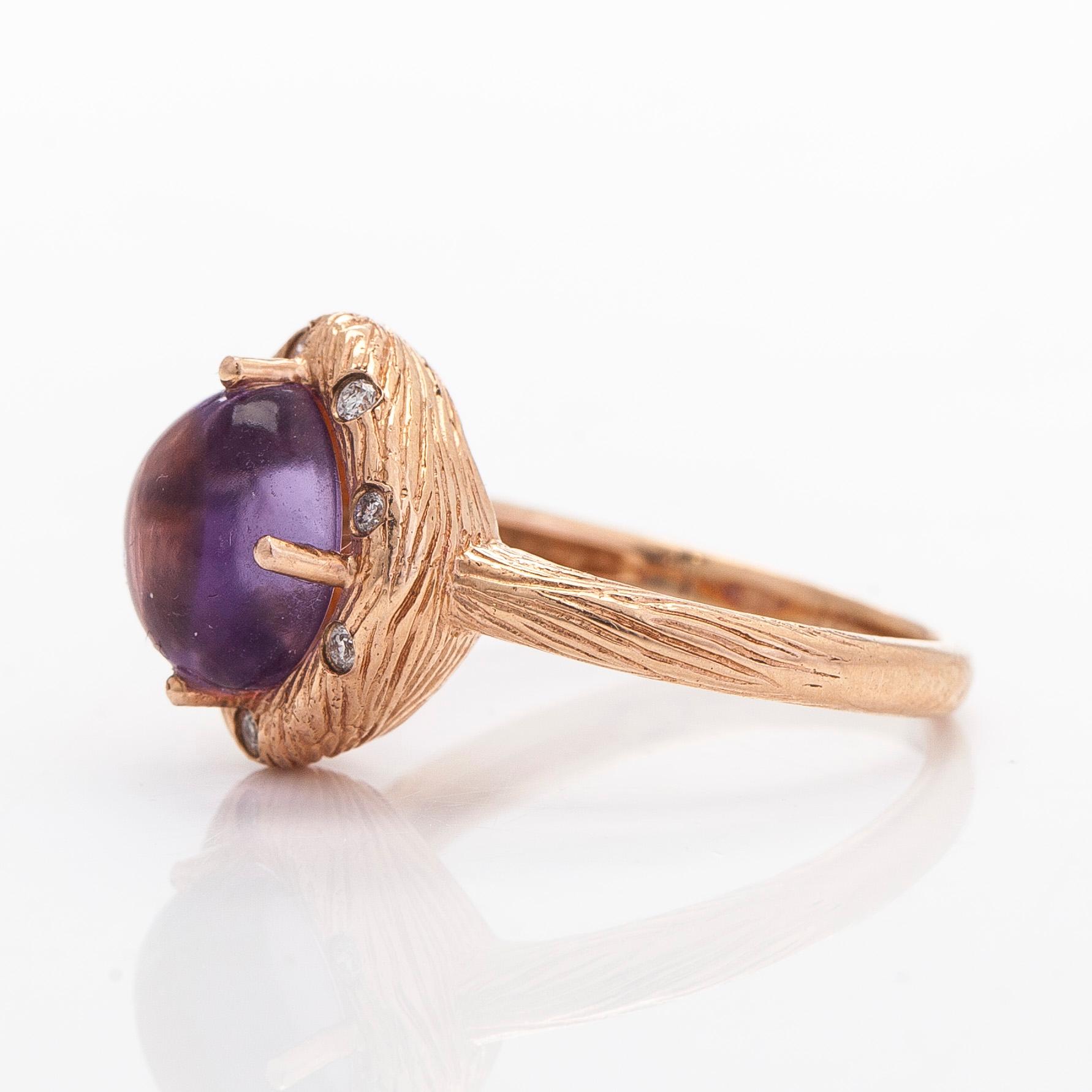 Sormus, 14K ruusukultaa, ametisti ja timantteja.