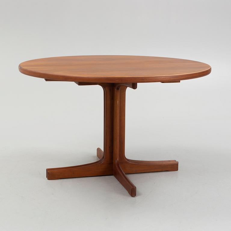 Karl Erik Ekselius, a teak and walnut veneered dining table, JOC Vetlanda, 1960's.