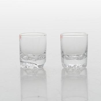 Tapio Wirkkala, snapsglas, 4 + 4 st, "Gaissa", i resp. trälåda. Iittala.