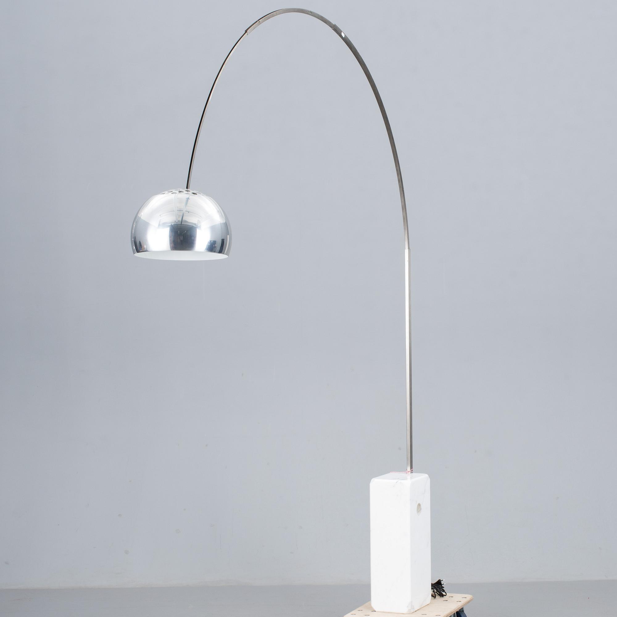 GOLVLAMPA, "Arco", Achille och Pier Castiglioni, Flos, Italien, formgiven 1962, senare tillverkning.