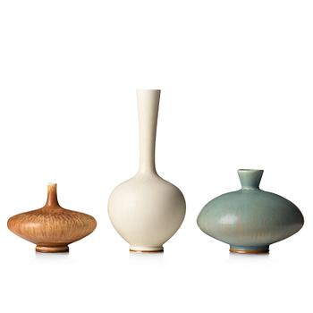 73. Berndt Friberg, a set of three stoneware vases, Gustavsberg studio, Sweden 1966-73.