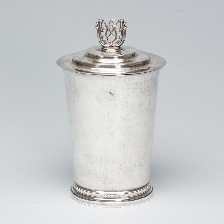 BÄGARE med LOCK, sterlingsilver, Atelier Borgila, Stockholm, 1938. Vikt ca 415 g.