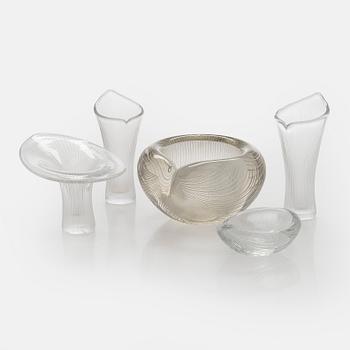 Tapio Wirkkala, A set of five glass vases / art glass objects, signed Tapio Wirkkala Iittala.