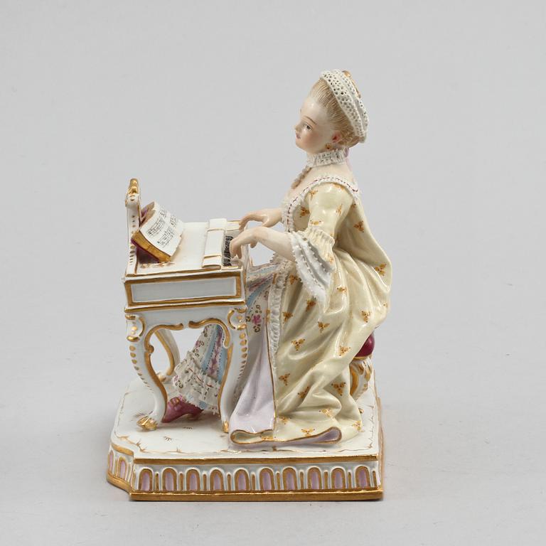 FIGURIN, porslin, Meissen, omkring år 1900.