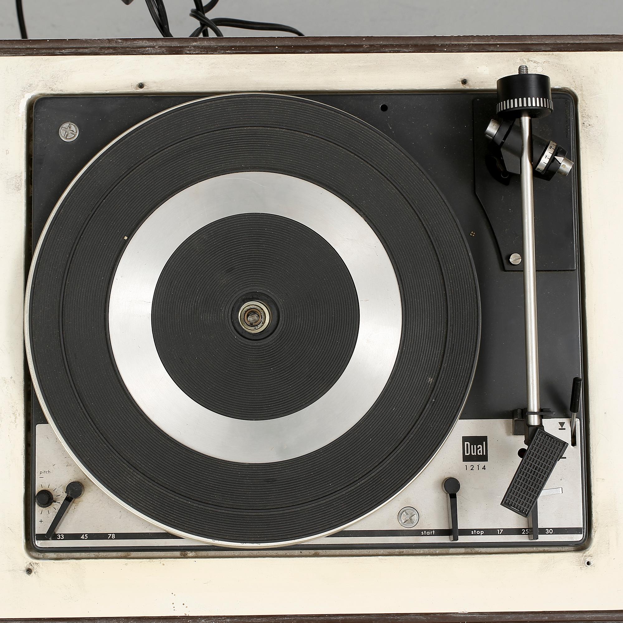RADIO och GRAMMOFON, RR-126-fo-st, Achille och Pier Giacomo Castiglione, Brionvega, Italien, formgiven 1965.