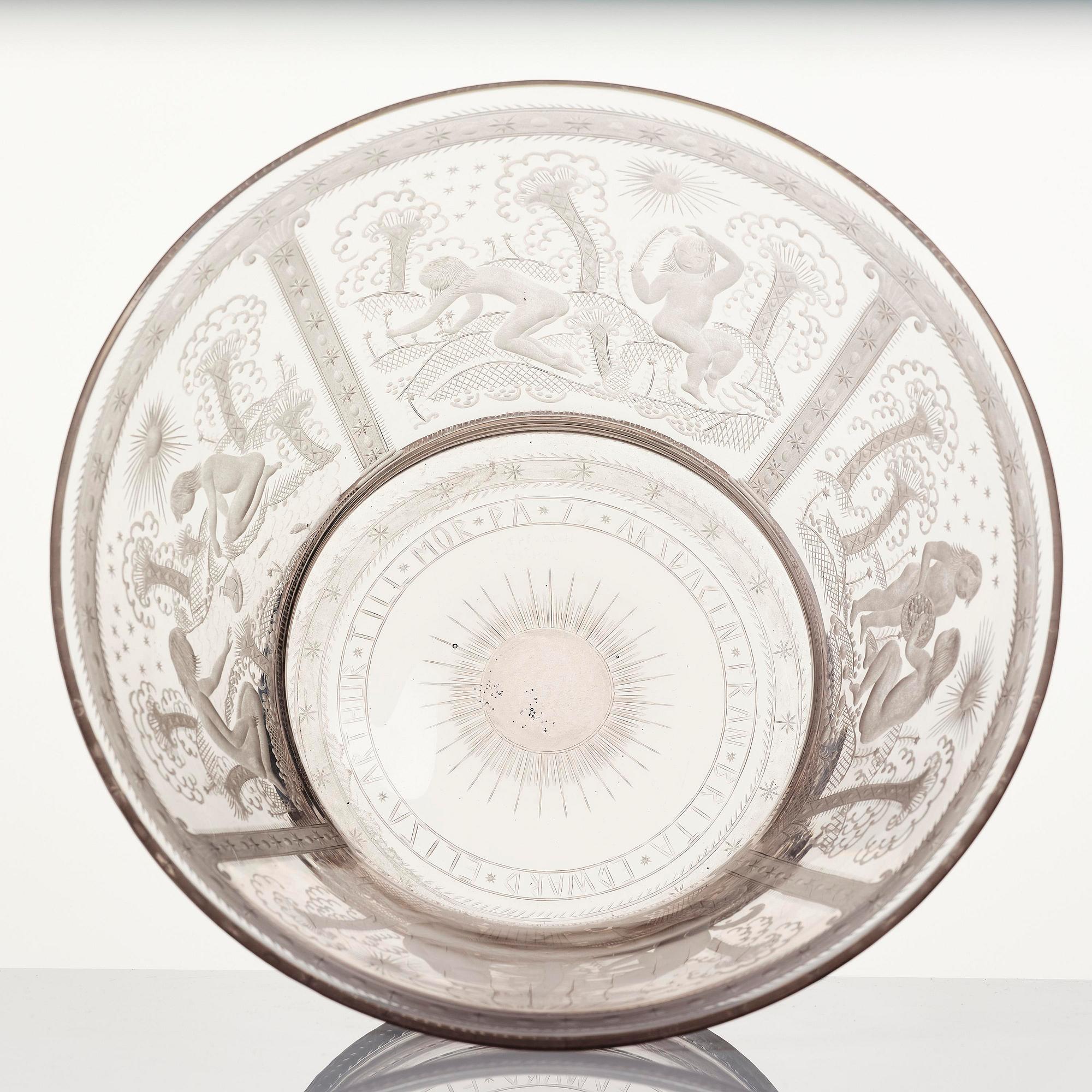 Edward Hald, an engraved glass bowl, Orrefors, 1920, model 147, provenance Edward Hald.