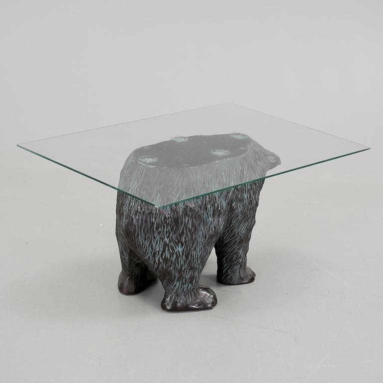 SOFFBORD, gjutmassa och glas, 1900/2000.