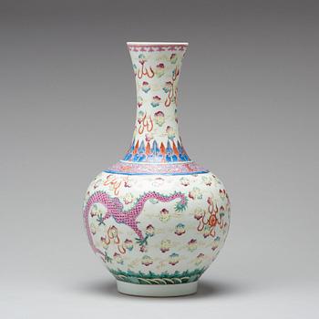 A famille rose vase, late Qing dynasty.