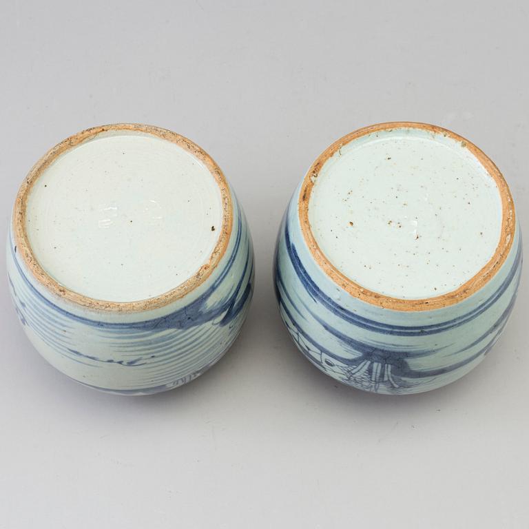 Two blue and white jars, Qing dynasty, 19th Century.