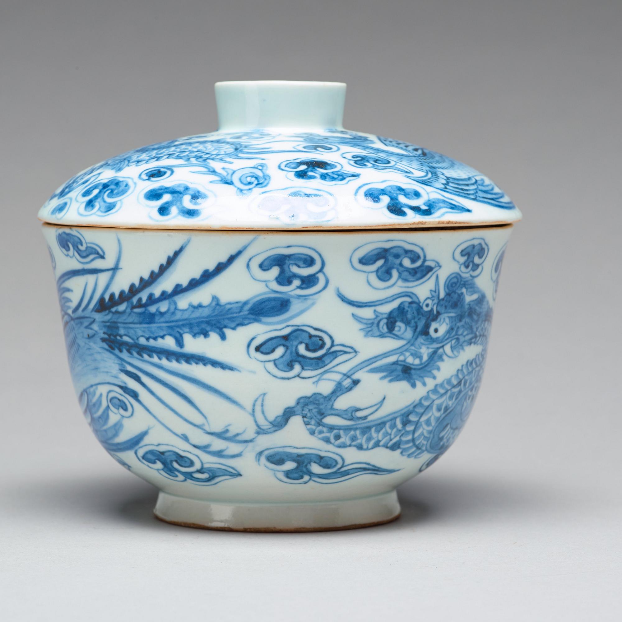 SKÅL och LOCK, porslin. Korea, Choson, 1800-tal.