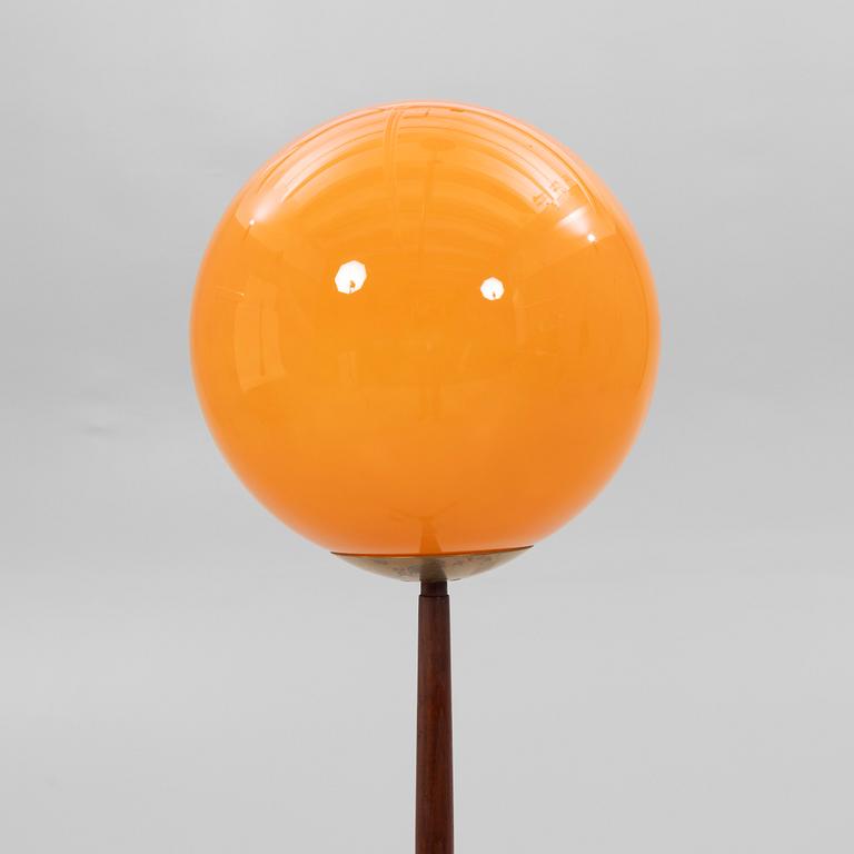 Floor lamp, teak, mid-20th century.