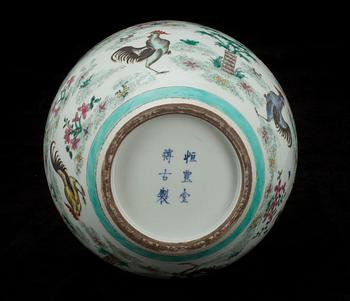 VAS, porslin, Kina, 1900-talets slut.