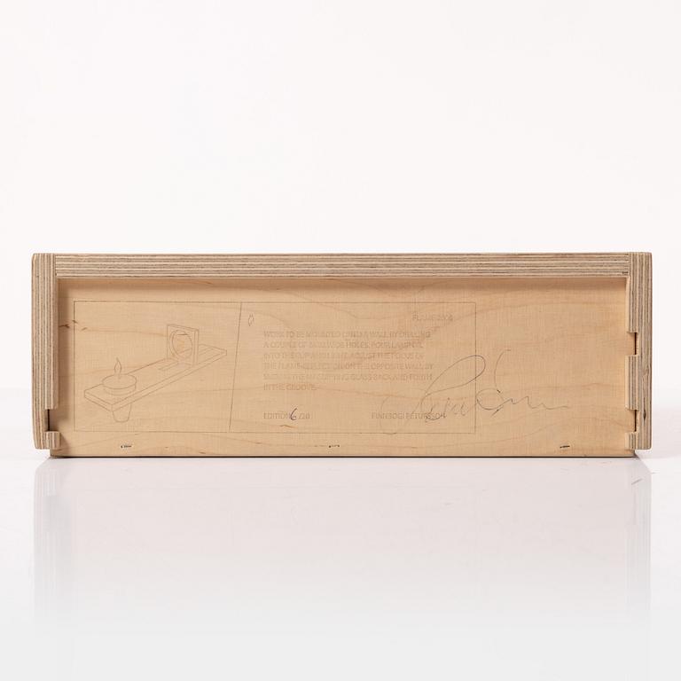 Finnbogi Pétursson, "Flame".