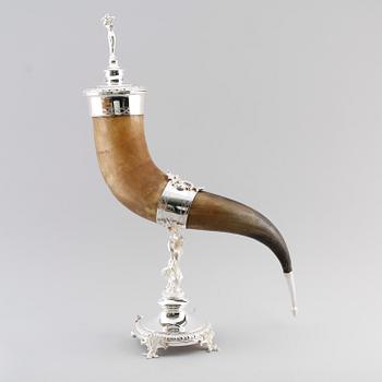MJÖDHORN, nysilver och horn, 1900-talets första hälft.