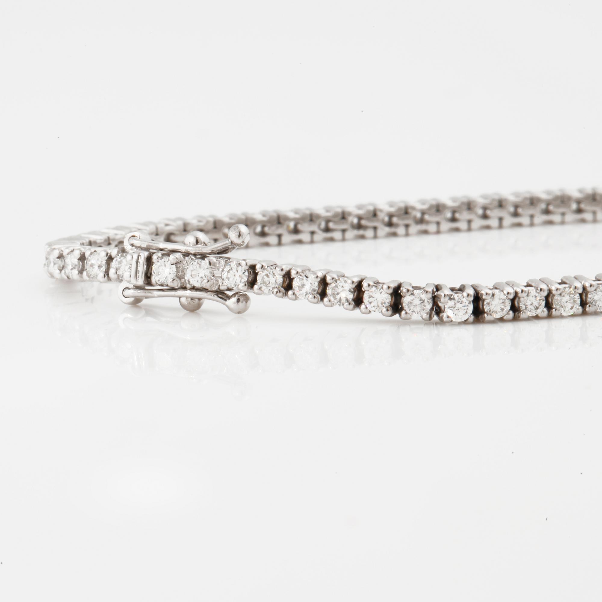 ARMBAND, med briljantslipade diamanter ca 1.95 ct.