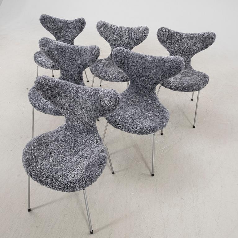 Arne Jacobsen, a set of six "Måsen/Liljan" sheepskin chairs from Fritz Hansen Denmark.