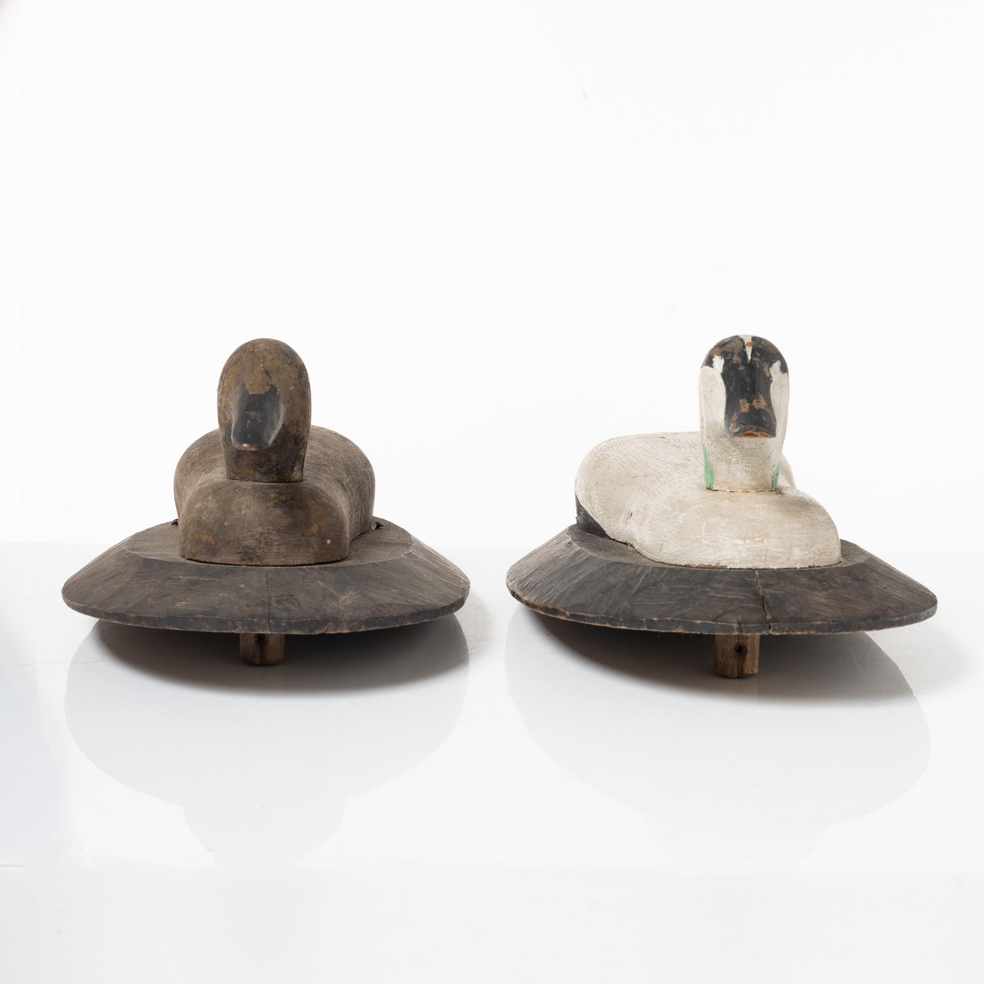 Two carved and painted duch decoys, circa 1900.