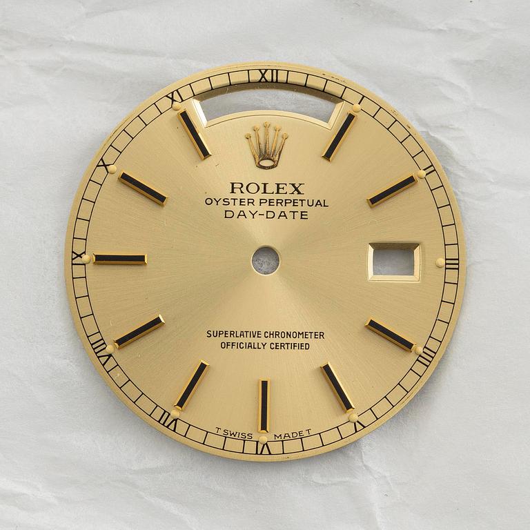 Rolex, Day-Date, "Bark Finish", "Lemon Roman Dial + extra Champagne Dial", ca 1981.