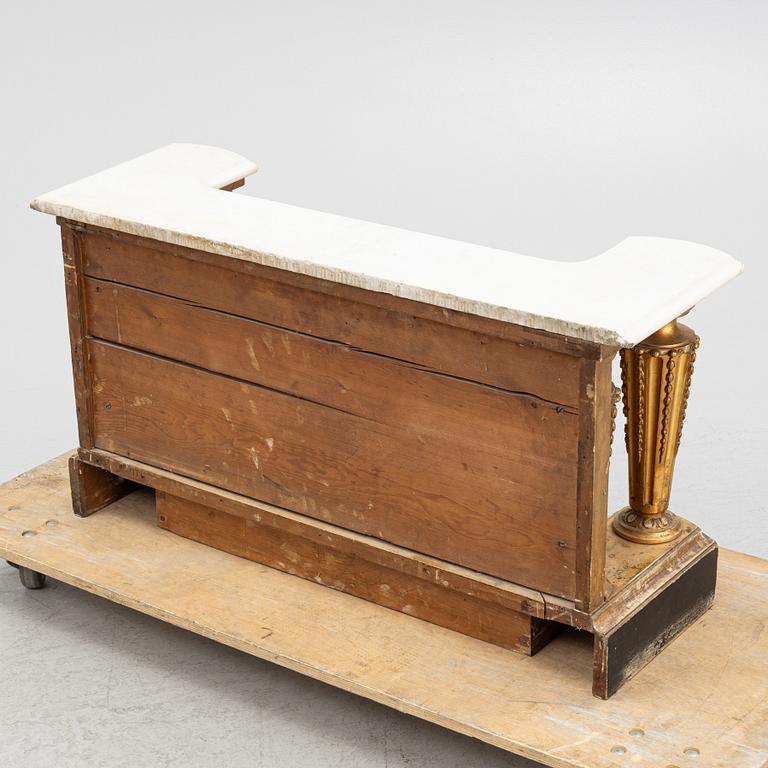 Konsolbord till trymå, 1800-talets mitt.