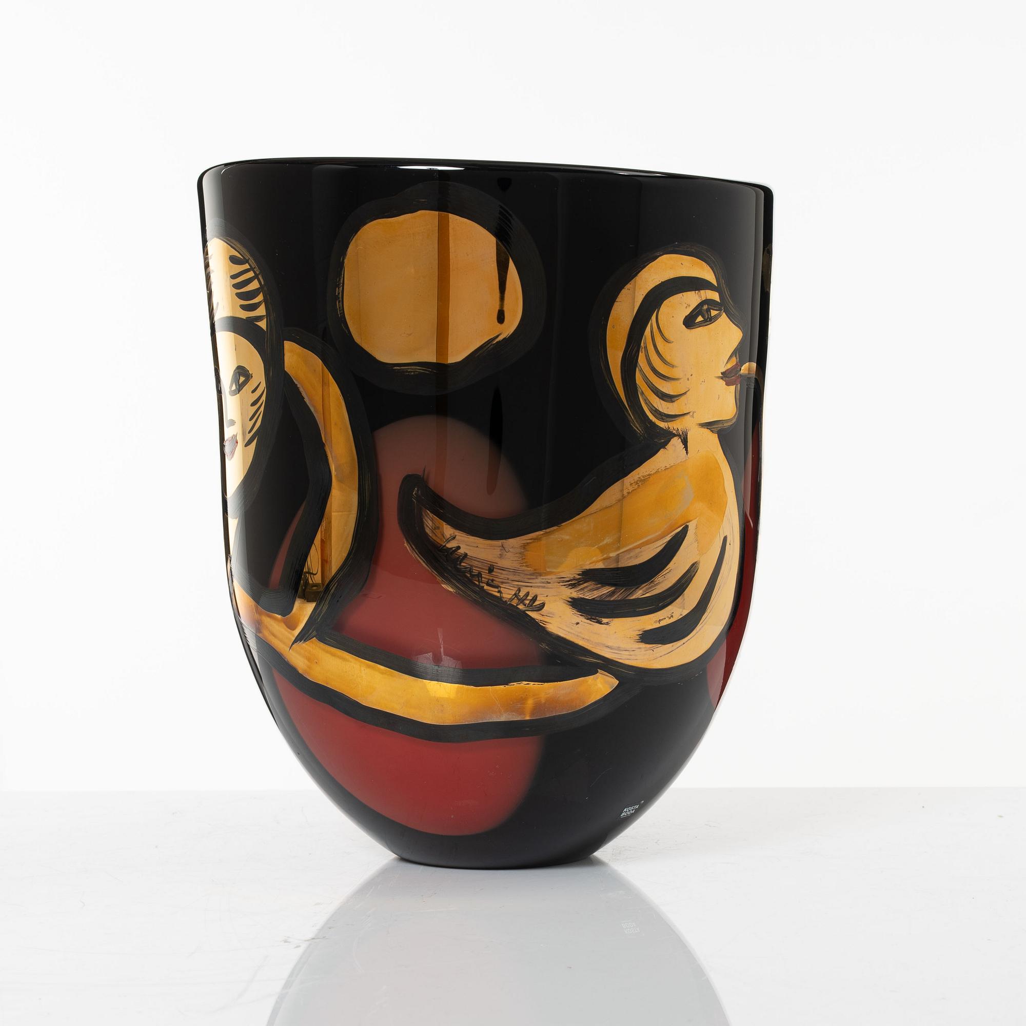 Ulrica Hydman-Vallien, a unique glass vase, Kosta Boda.