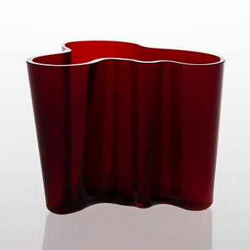 ALVAR AALTO, VAS, glas, "Savoy" signerad Alvar Aalto Iittala 18/1993.