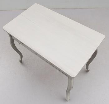 SKRIVBORD, rokokostil, 1800-talets andra hälft.