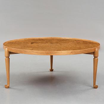 Josef Frank, a walnut and burrwood sofa table, Svenskt Tenn, model 2139, post 1985.