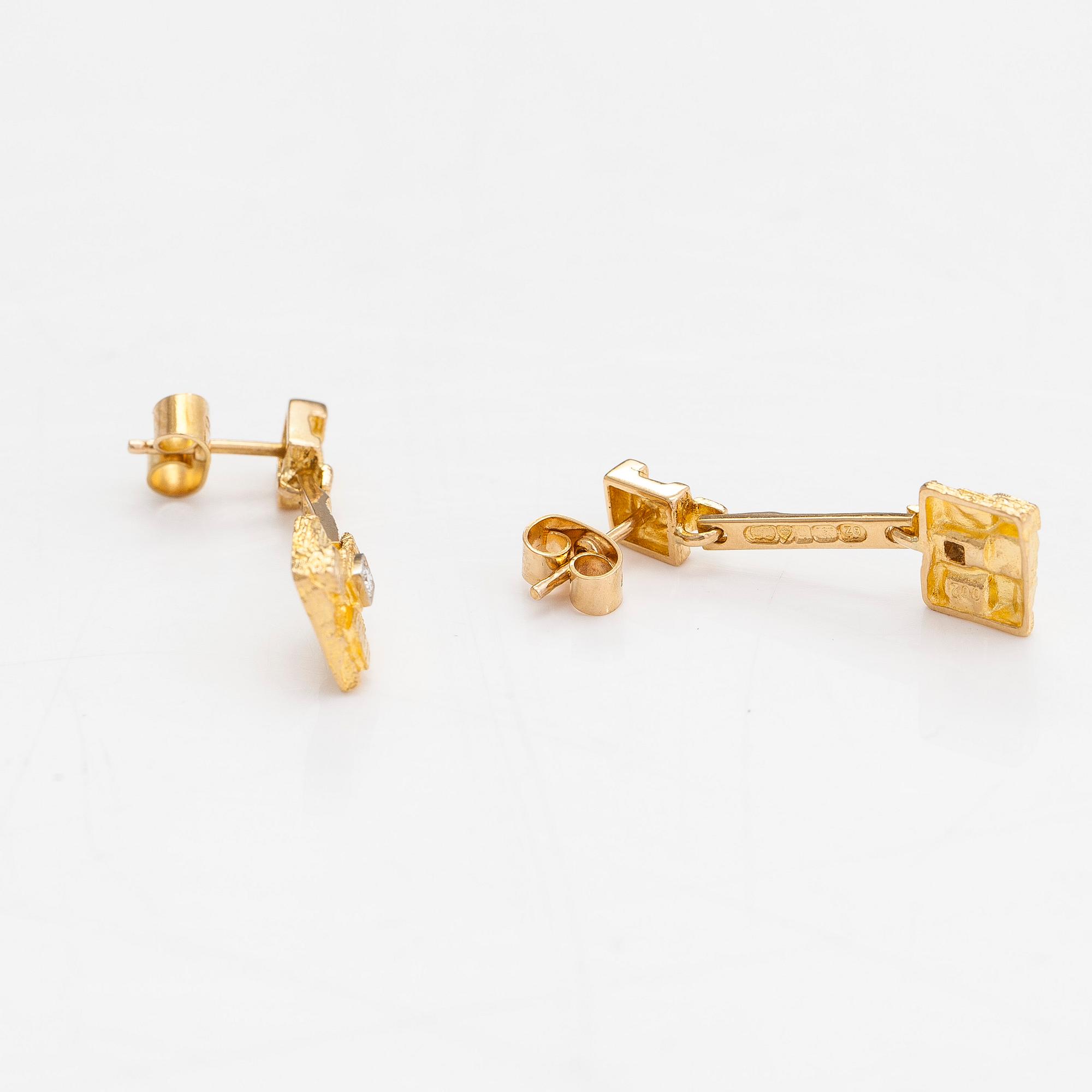 Björn Weckström, Örhängen "Thai", 18K guld, 8/8-slipade diamanter ca 0.04 ct tot. Lapponia 2001.