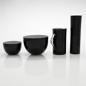 Nanny Still, A set of four 1950's service parts, "Black and White" for Riihimäki Glassworks, Finland.