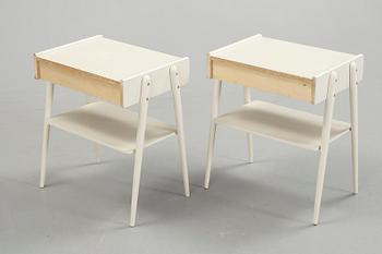SÄNGBORD, grålackerade, 1950-tal.