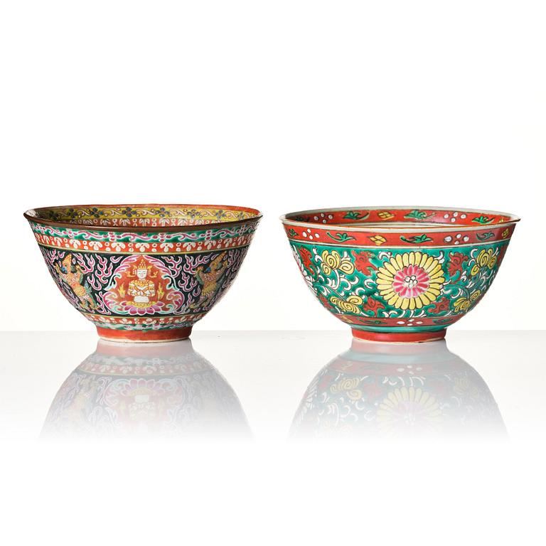 Two Thai Bencharong bowls, 19th century.