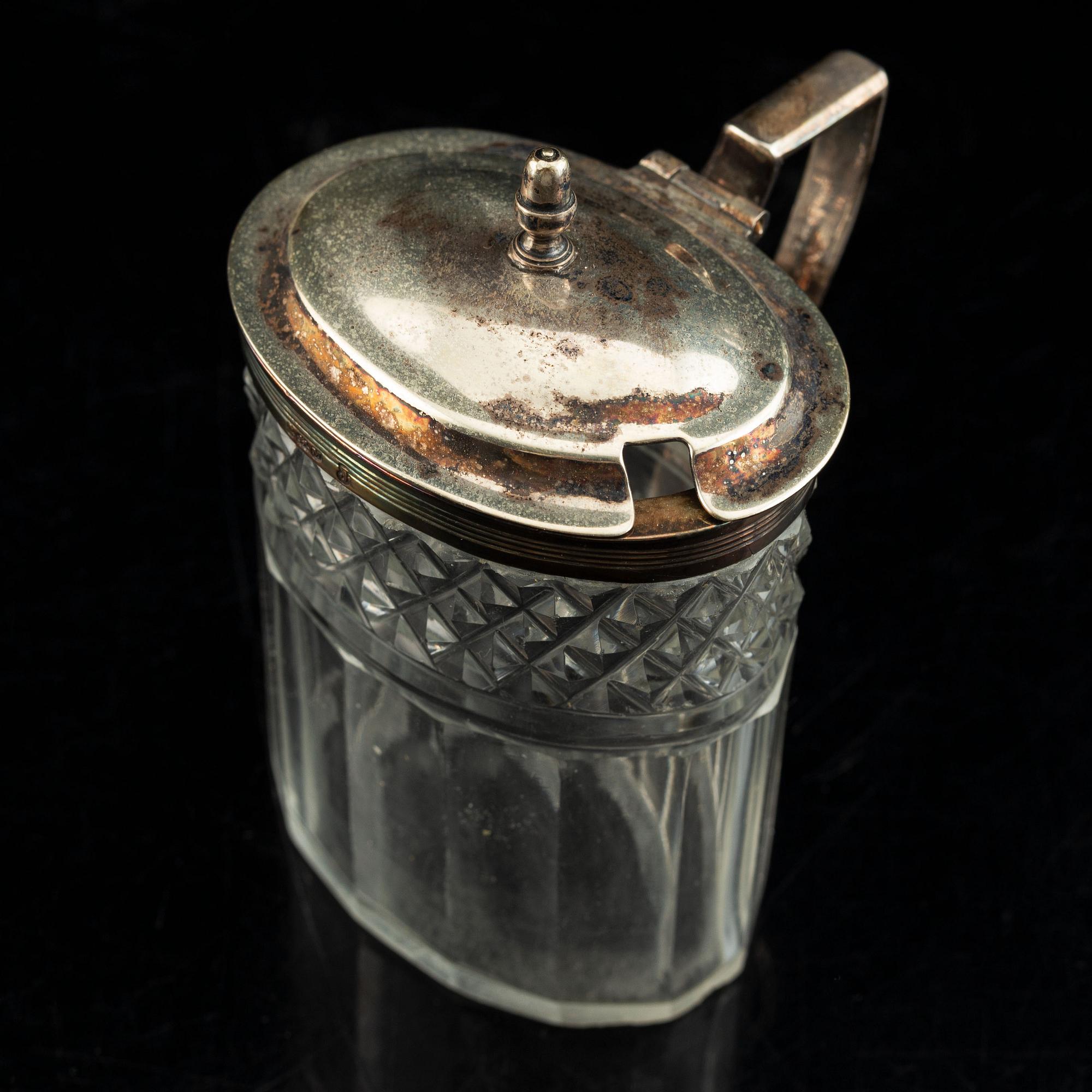 John Evans II, bordssurtout, silver, London 1839.