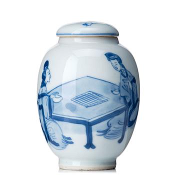 827. A blue and white tea caddy with cover, Qing dynasty, Kangxi (1662-1722).