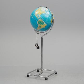 A 'Esselte Kartor AB' floor lamp, in the shape of a globe, 1980s.
