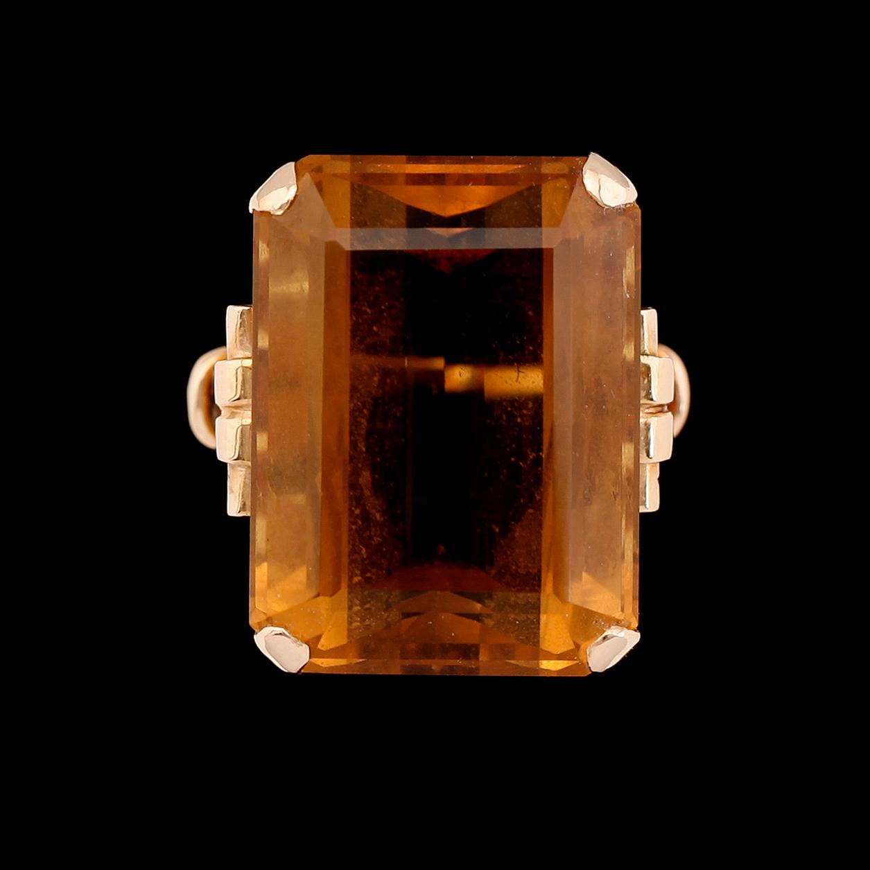 RING, 14K guld och citrin. Total vikt ca 9 g.