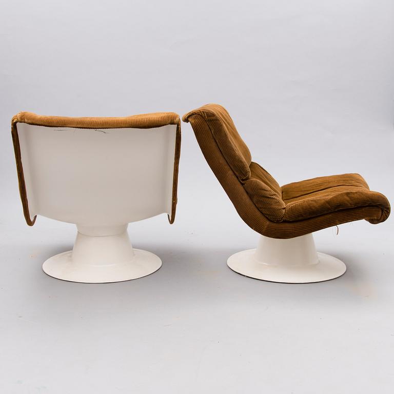 YRJÖ KUKKAPURO, three late 1960s "C-Saturnus" armchairs for  Haimi, Finland.