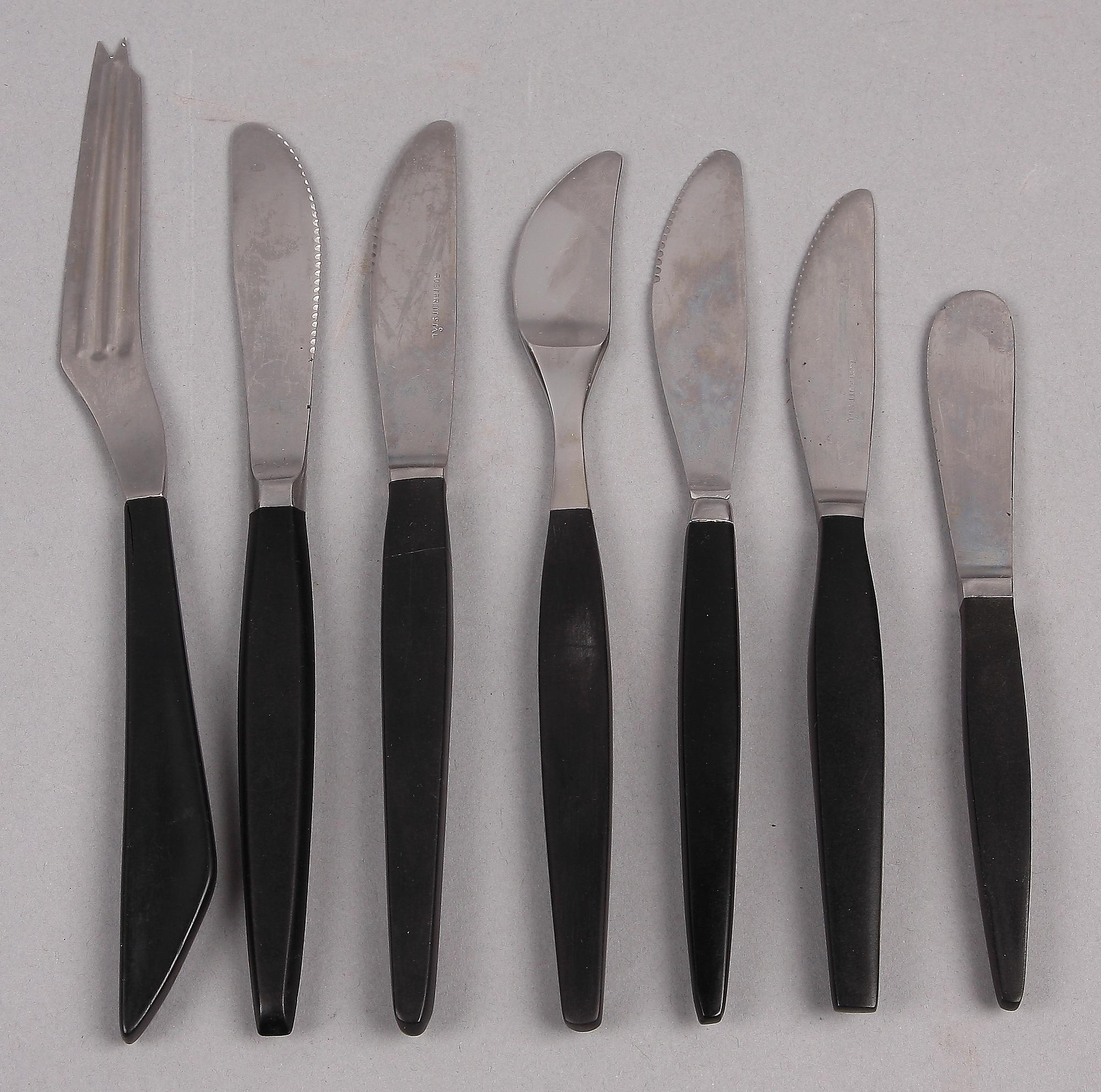 BESTICK, 146 st, olika modeller, bl a " Focus de lux", Gense, 1950-tal.