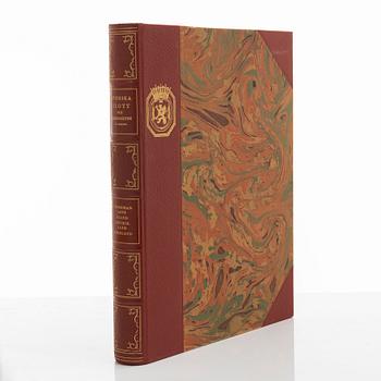 Bokverk, "Svenska Slott och Herresäten", 12 volymer (9+3) samt "Danske Herregaarde ved 1920", 3 volymer.