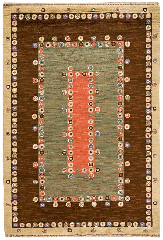 MATTA. "Tusenskönan" ("Bellis").
Flossa. 311,5 x 208 cm. Signerad AB MMF (AB Märta Måås-Fjetterström).