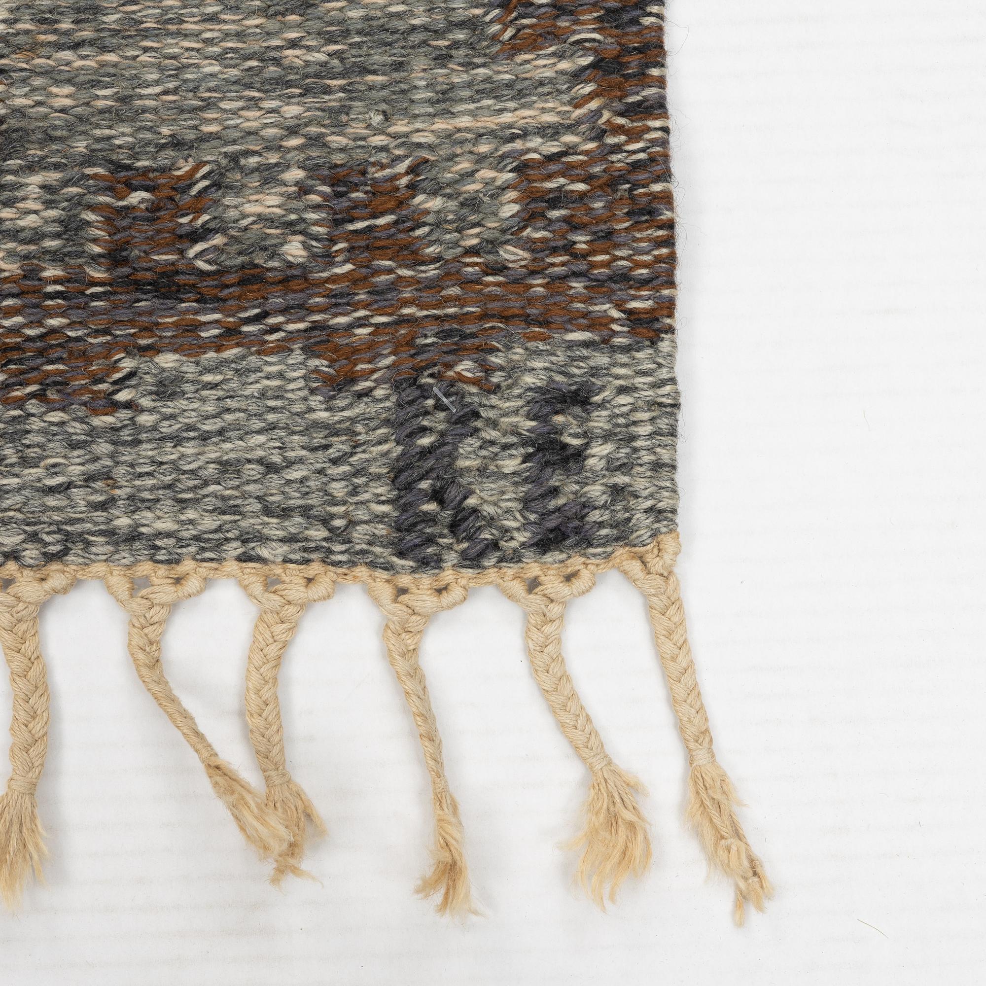 Matta, rölakan, signerad RE, ca 222 x 155 cm.