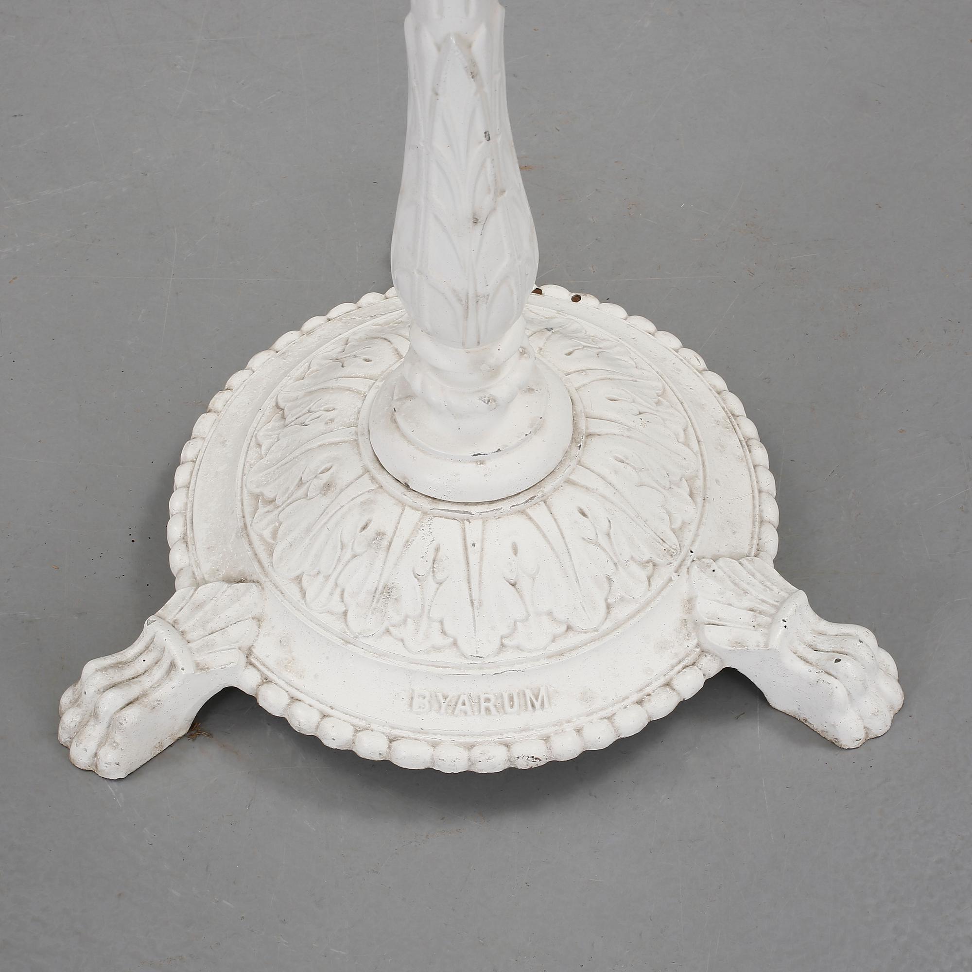 BORD, gjutjärn, Byarum, 1900-talets andra hälft.