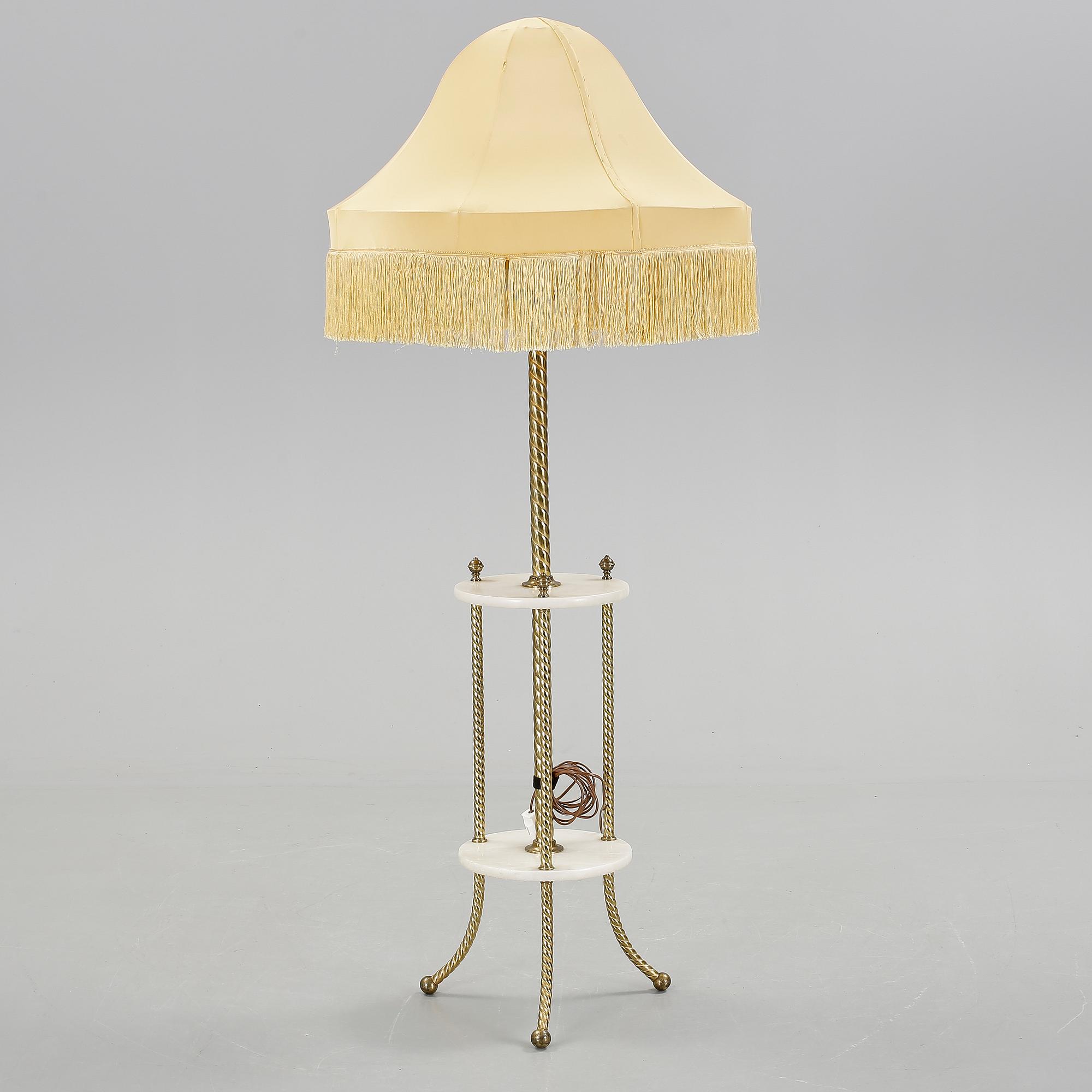 LAMPBORD/GOLVFOTOGENLAMPA, marmor och mässing, omkring år 1900.