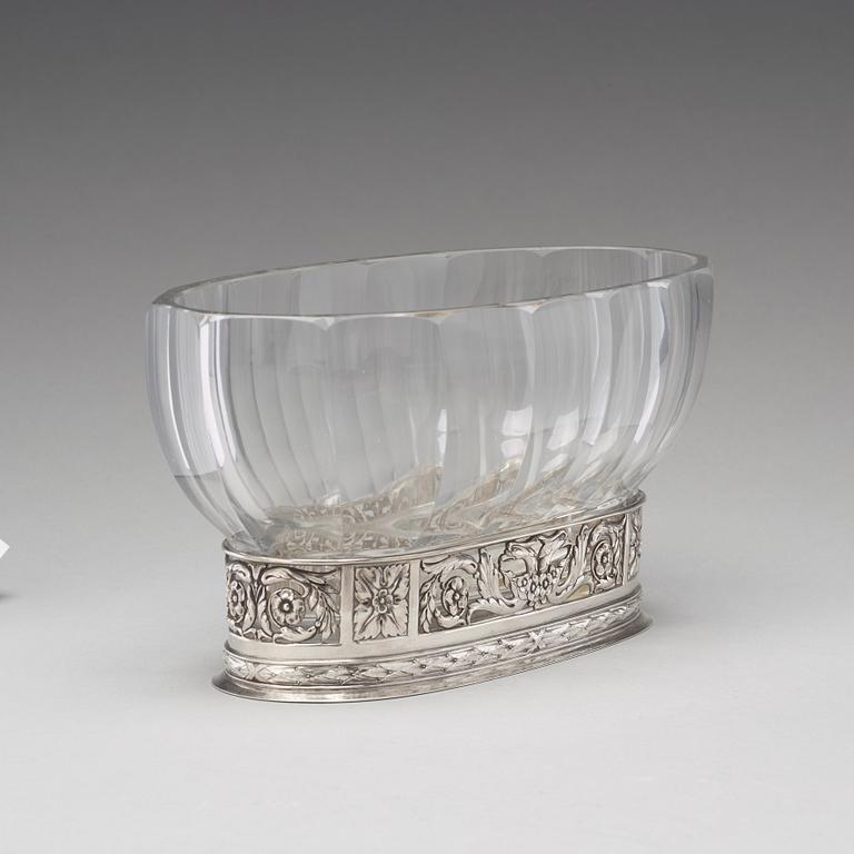 A Swedish/Russian 20th century silver and glass jardinier, mark of WA Bolin, Stockholm 1917.