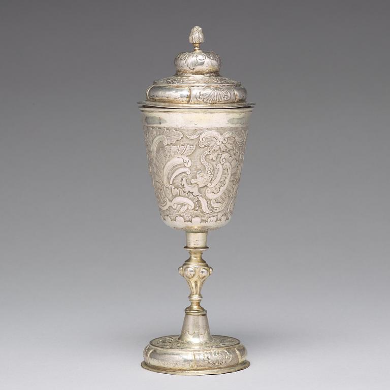 A Russian 18th century parcel-gilt silver cup and cover, mark of Fedor Petrow, Moscow 1756.