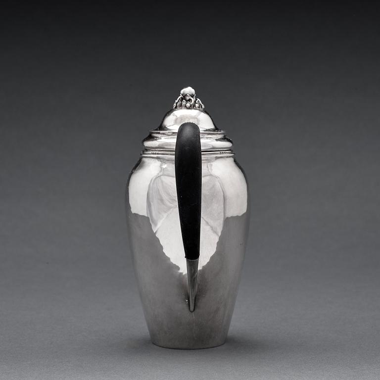 kaffekanna, Köpenhamn 1919, 830/1000 silver, designnr 251.